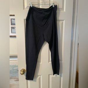 New Old Navy Charcoal Gray Maternity leggings-XL-never worn